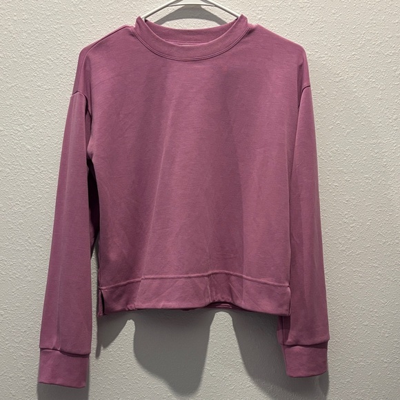 Athleta Tops - Athleta Seasoft Crewneck Sweatshirt